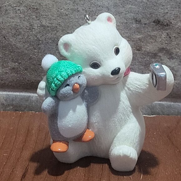 Hallmark Snap Happy Friends Snowball and  Tuxedo 2011 Christmas Ornament - Picture 3 of 12